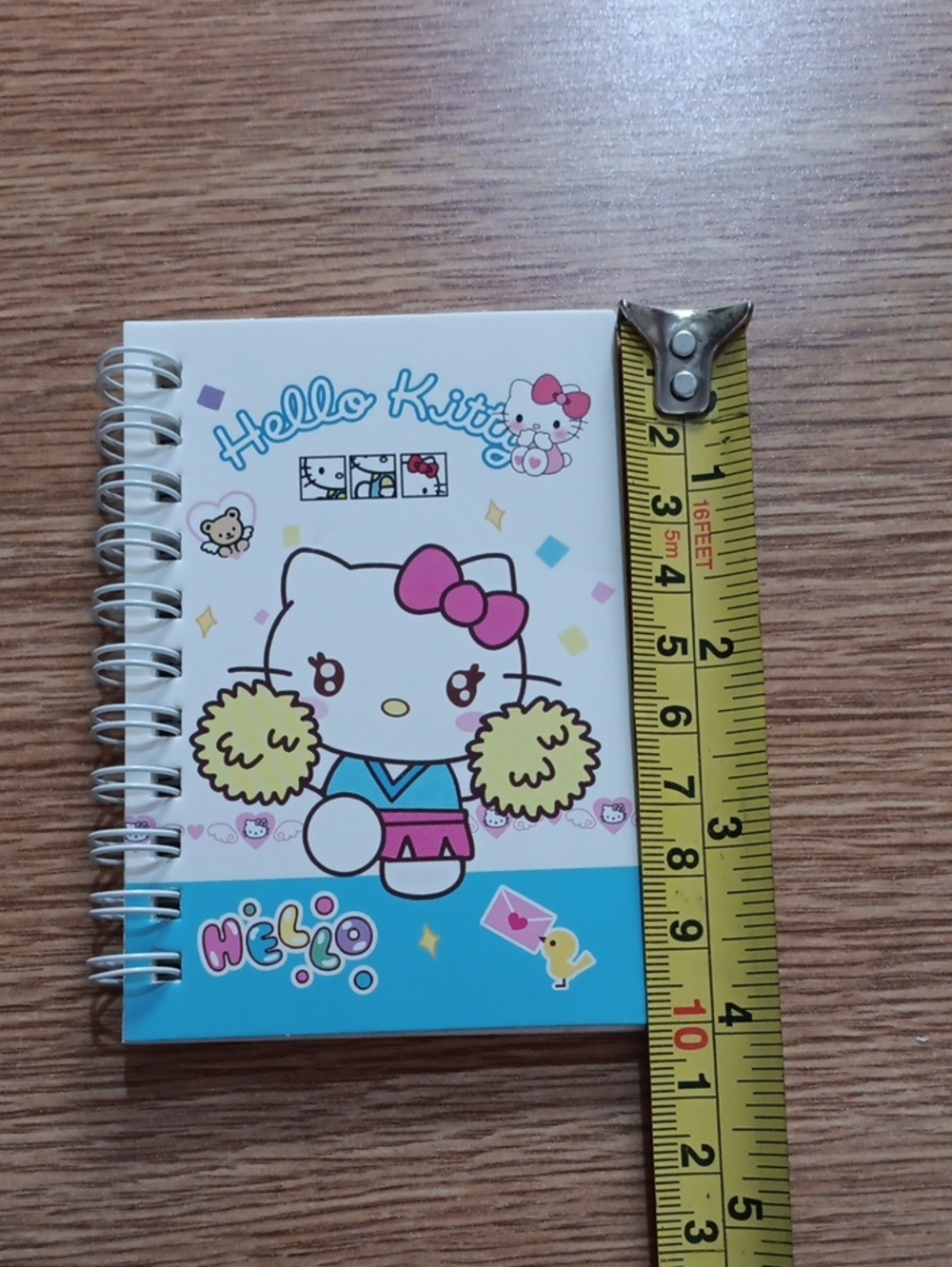 Hello Kitty Keychain with Notebook Set - Picture 6 of 7